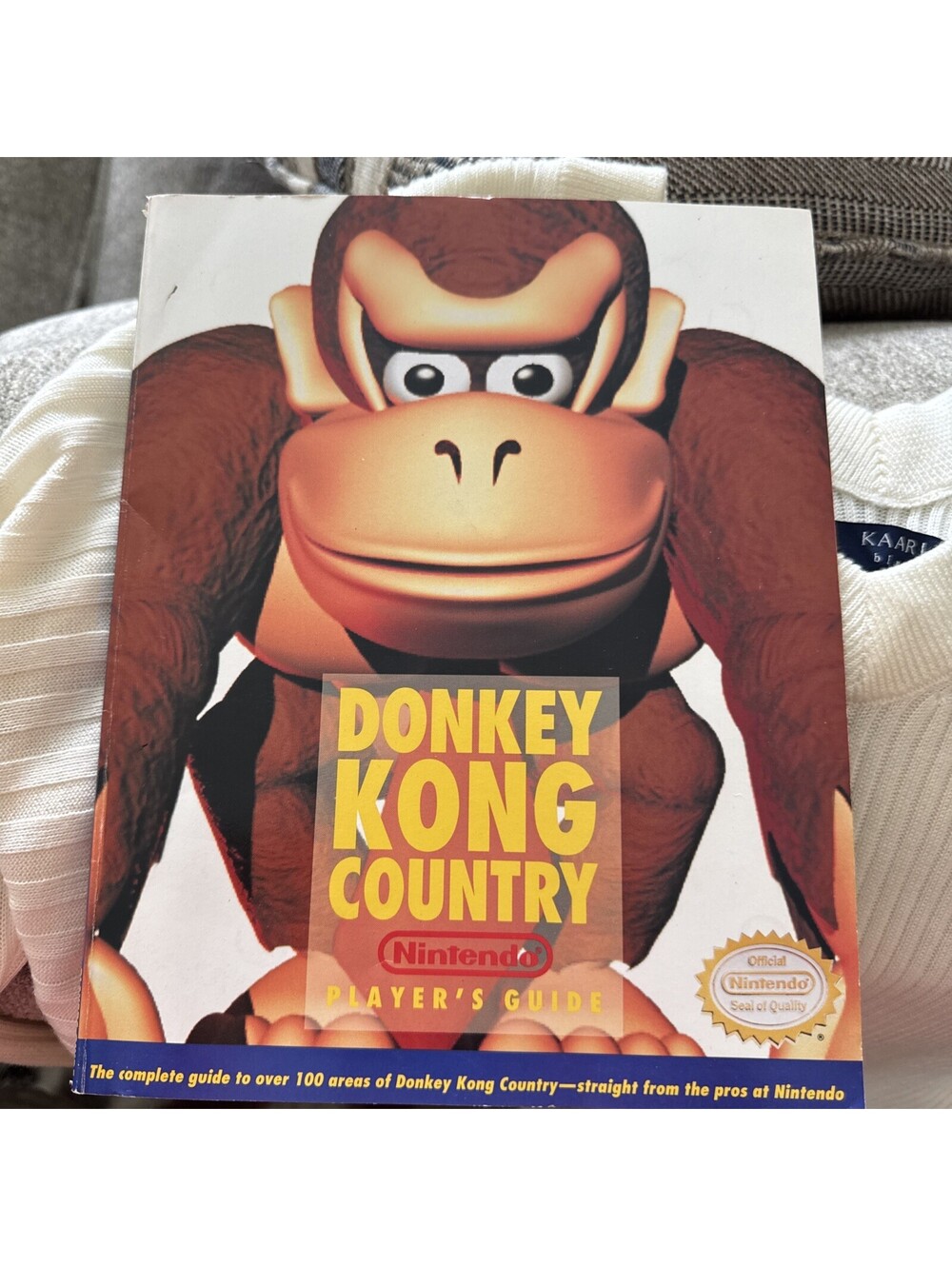 Donkey Kong Country Official Nintendo Player’s Guide SNES Super Nintendo